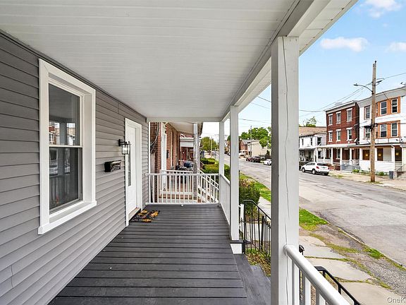 4th image of 99 Benkard Avenue