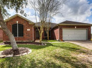 3527 Running Tide, Friendswood, TX 77546