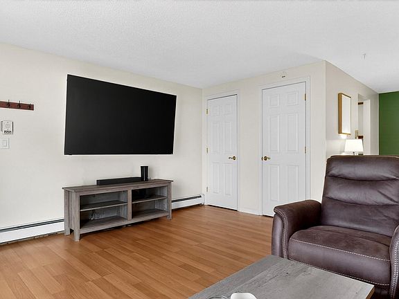 3rd image of 13 Academy Place #26