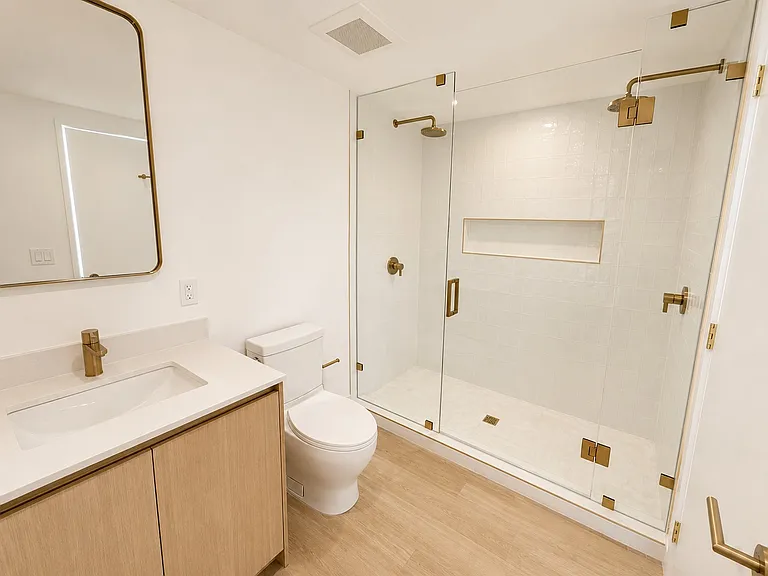 90 NE 32nd St #301 — Photo 6