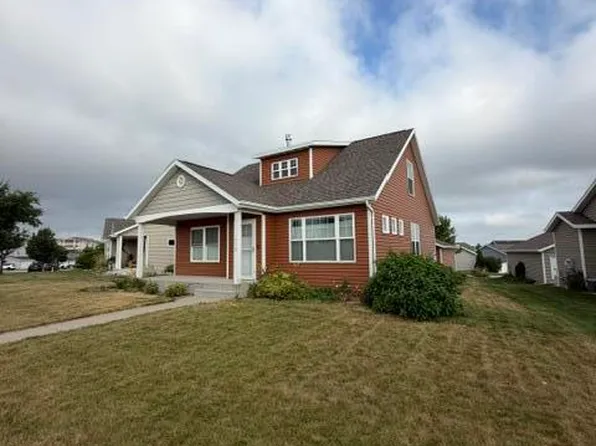1018 Bremner Ave, Bismarck, ND 58503