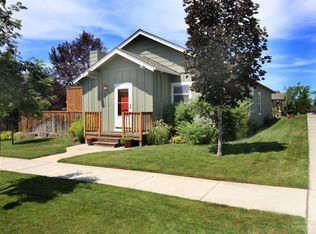 20730 Beaumont Dr, Bend, OR 97701