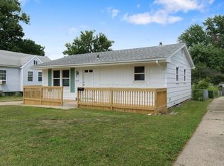 4129 Cambridge St, Des Moines, IA 50313