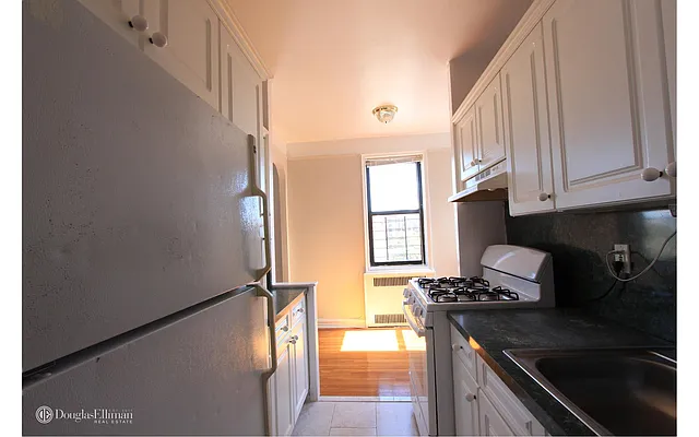 Rented by Douglas Elliman | media 5