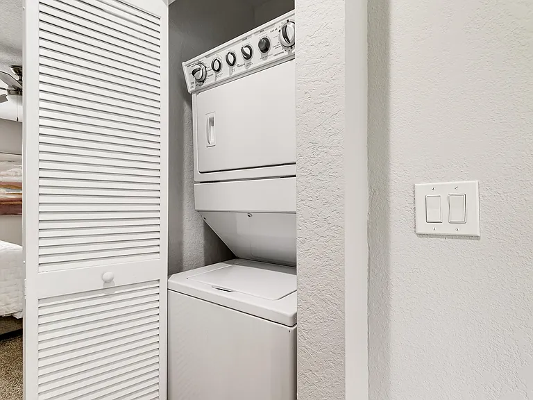 13354 Georgian Ct — Photo 26