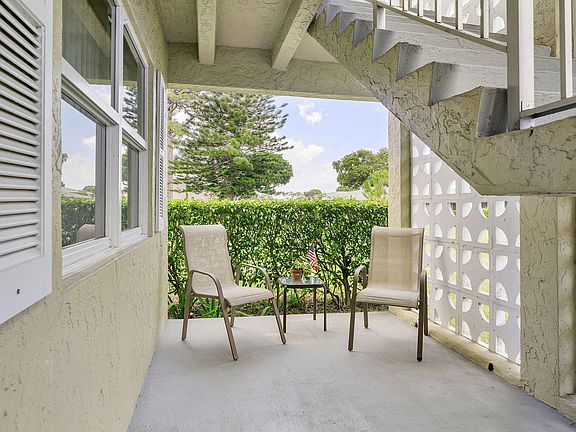 2nd image of 1041 Orange Terrace #104
