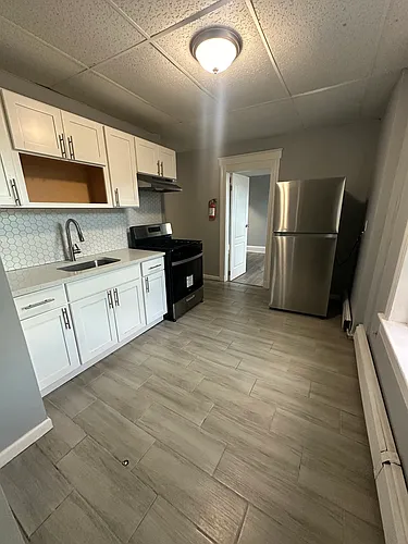 1150 Mary St Photo 1