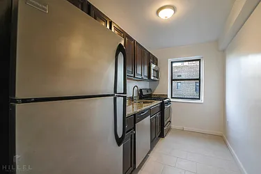 Rented by Hillel Realty Group