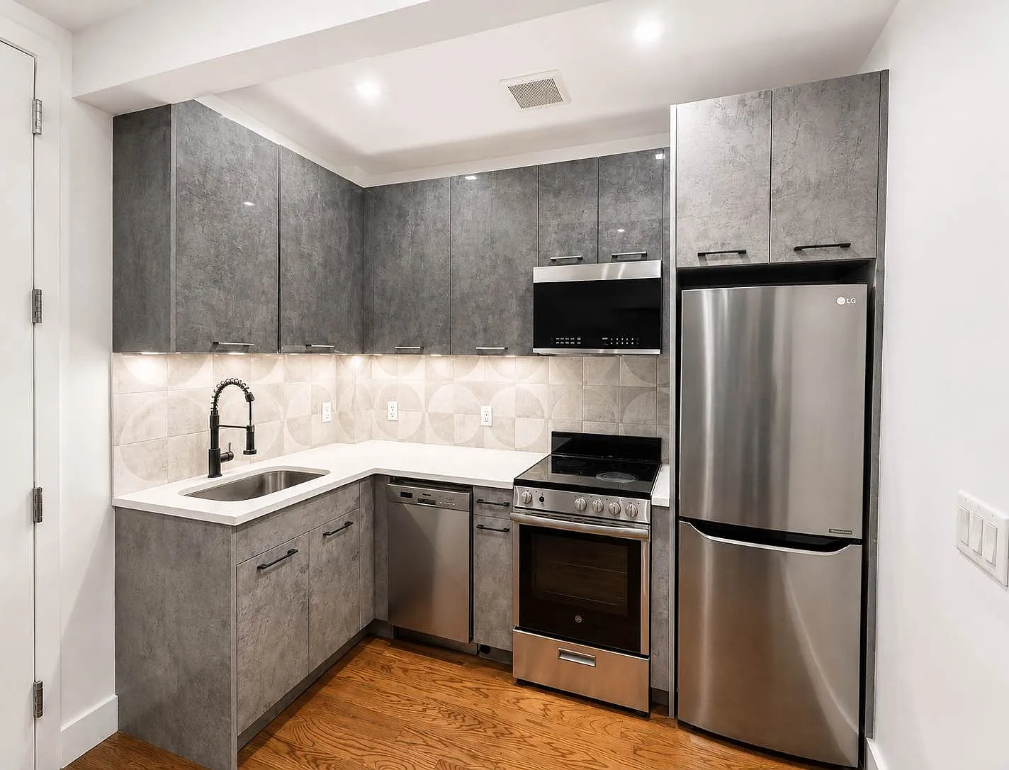 577 Nostrand Avenue — Photo 3