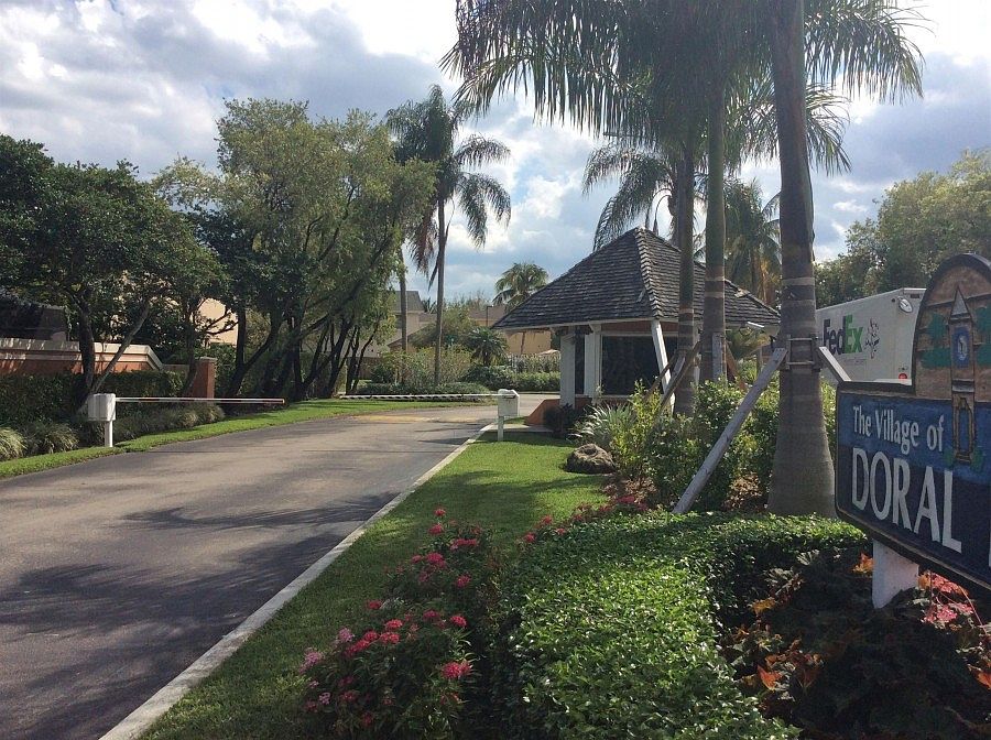 1st image of 10056 NW 51st Ter