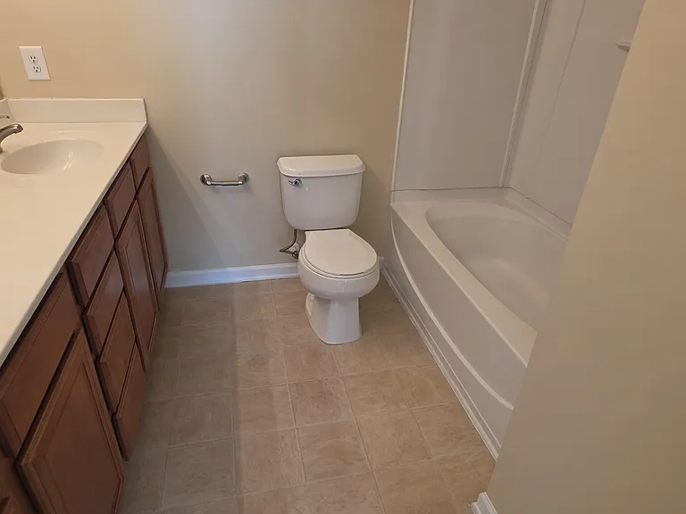 5585 Farm House Trl — Photo 4