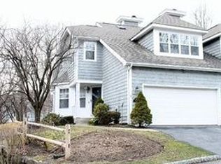 7 Pond View Ln, Ossining, NY 10562