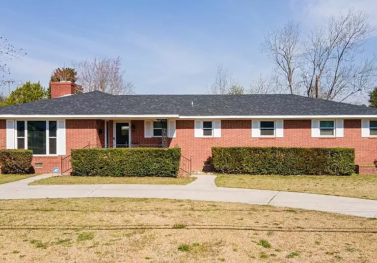 614 Camellia St NE — Photo 2