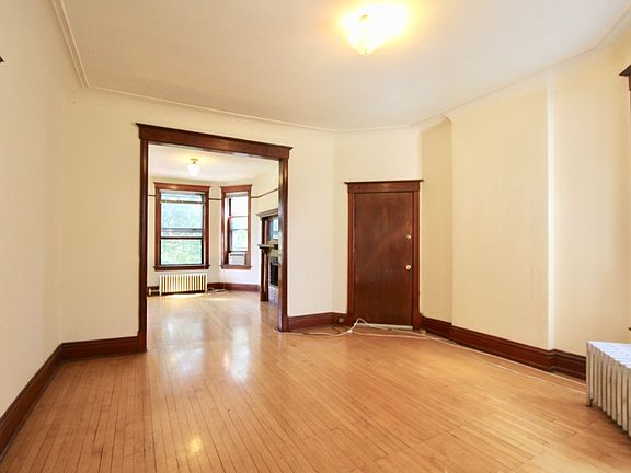 5th image of 3222 N Clifton Ave APT 3