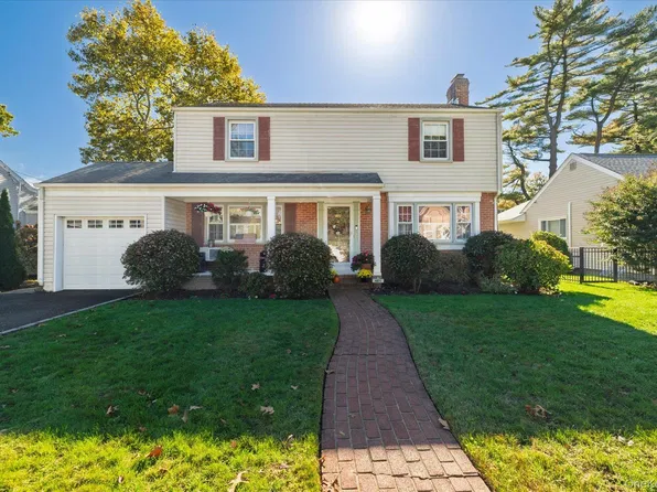 481 S Wood Road, Rockville Centre, NY 11570