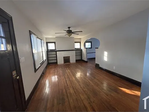 10905 Elmwood Ave — Photo 7