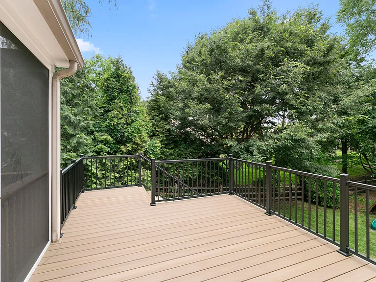 46450 Saffron Ct — Photo 37