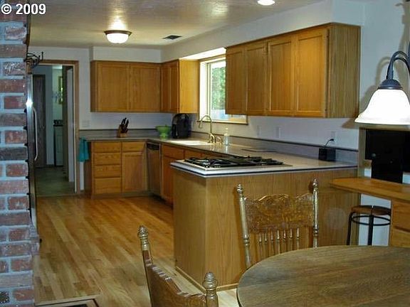 2210 Jeppesen Acres Rd., Eugene