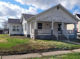 307 S Pike St, Palestine, IL 62451