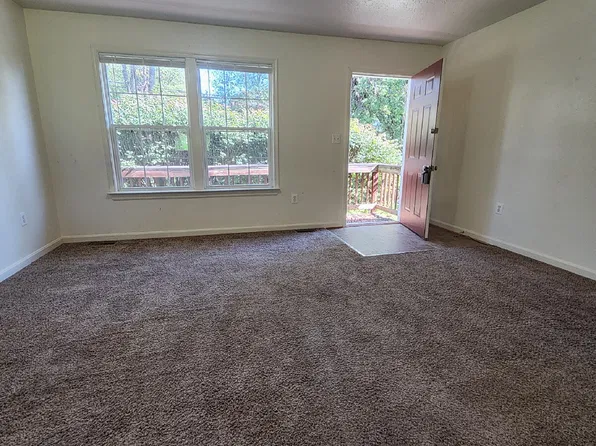 294 East St, Warrenton, VA 20186
