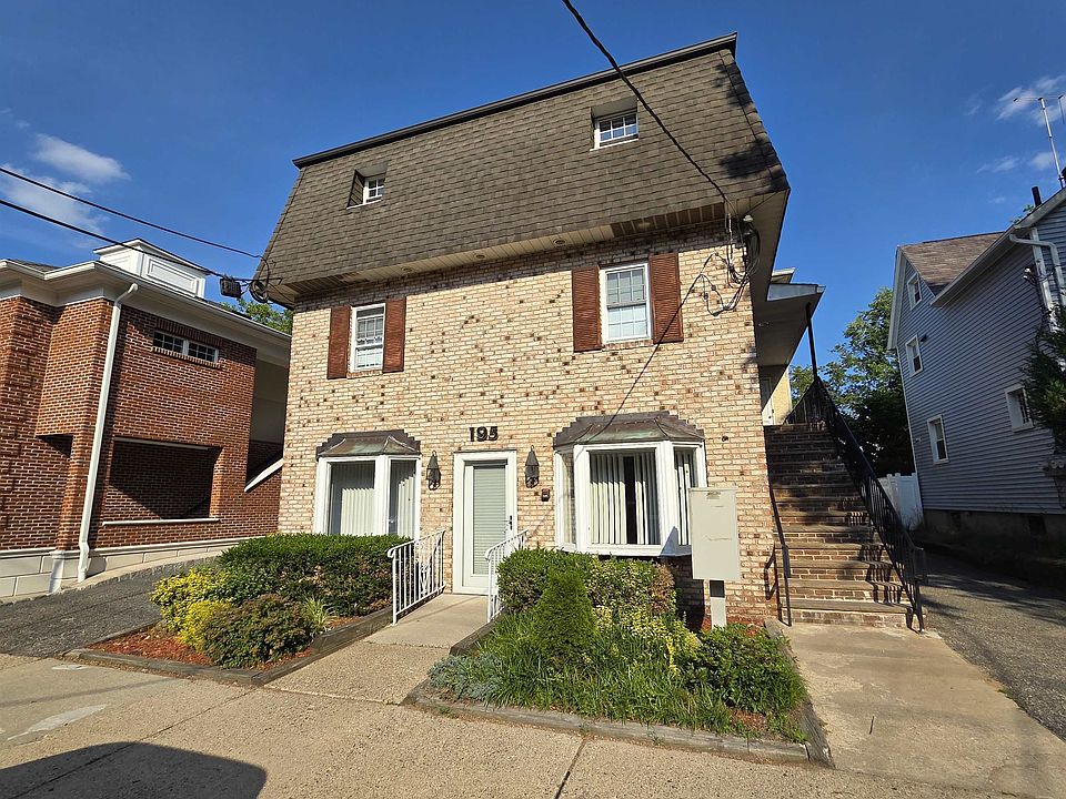 1st image of 195 3rd Ave APT 2B