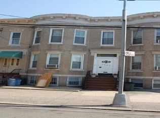 7433 65th St, Ridgewood, NY 11385