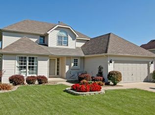 4724 Crystal Trl, McHenry, IL 60050