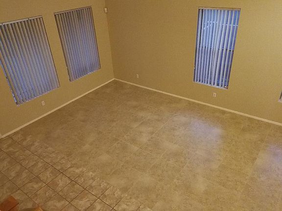 4th image of 11582 W Edgemont Ave