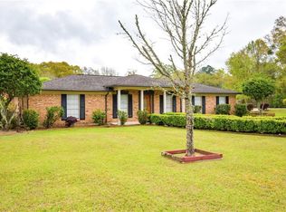 3252 Meadow Ln, Mobile, AL 36618