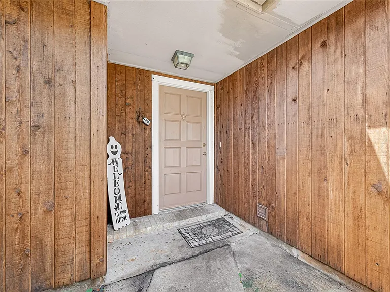 2310 Woodwind Dr — Photo 5