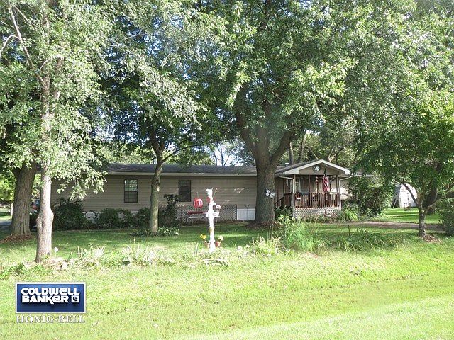 1st image of 9030 N Dresden Dr
