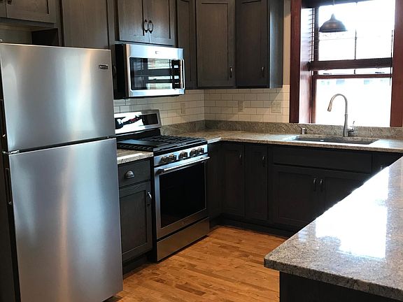 4th image of 15 E Sumner St APT 1