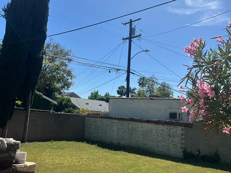 172 Garfield Ave — Photo 12