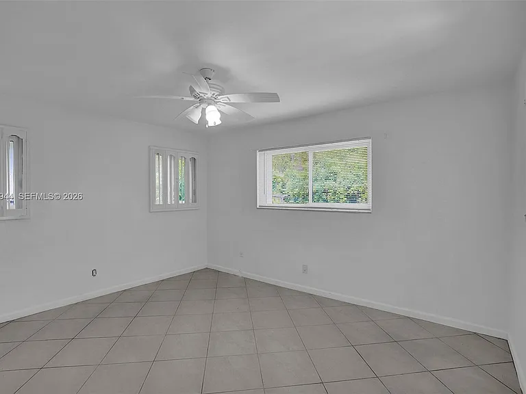8851 Byron Ave — Photo 28