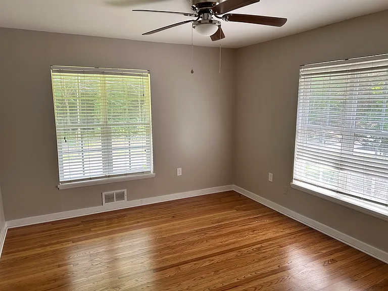 1748 Windsor Blvd — Photo 17