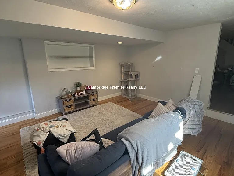 16 Flint St #1 — Photo 8