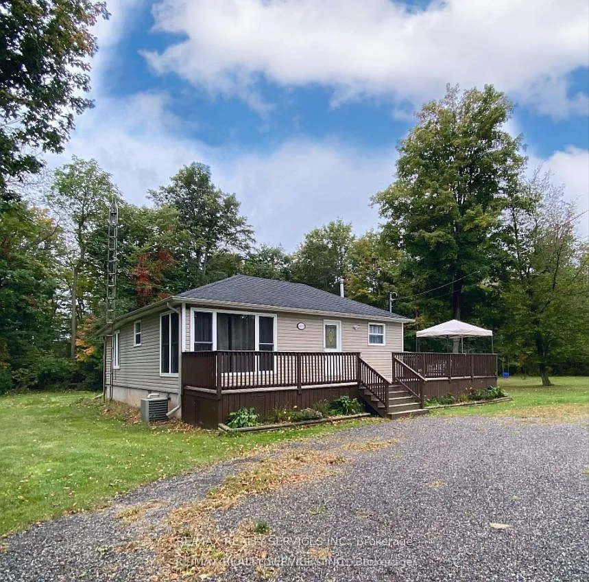 3 bed, $2,500 — Photo 1