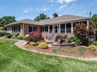 3986 Deer Run Dr NE, Conover, NC 28613
