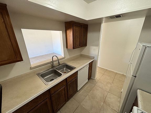 5th image of 2883 Wheelwright Dr Unit 6-C