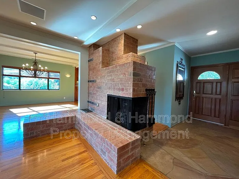 15451 Deerhorn Rd — Photo 6