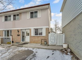 11 Juliette Sq, Brampton, ON L6S 2M6