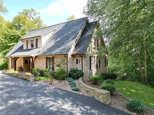 181 Laurel Wood Dr, Eden, NC 27288