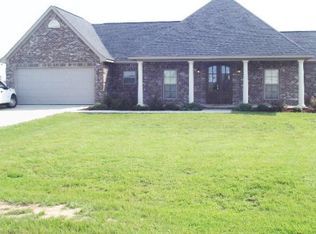 13 Read Rd, Ellisville, MS 39437