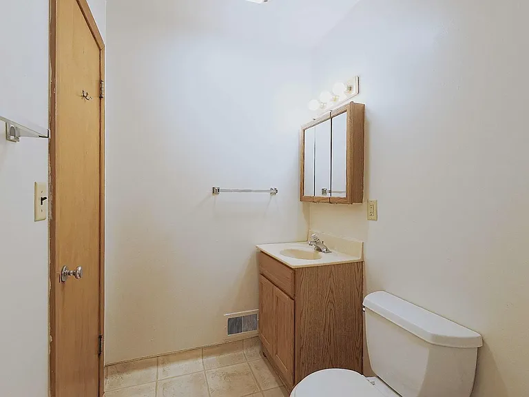 1340 Otoe St — Photo 11