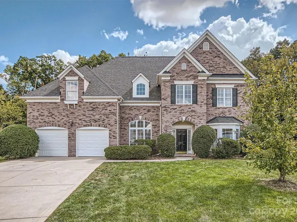 4613 Arborview Dr, Harrisburg, NC 28075