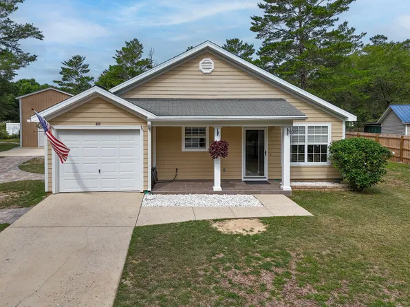 48 Howlin Rd, Defuniak Springs, FL 32433