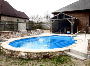 605 Concord Dr, Gallatin, TN 37066