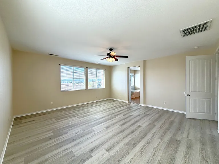 40220 Emily Pl — Photo 33