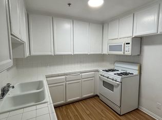 6912 Coldwater Canyon Ave APT 104, North Hollywood, CA 91605
