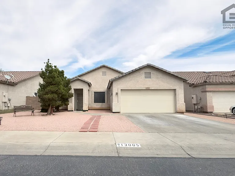 13005 N 129th Dr — Photo 1